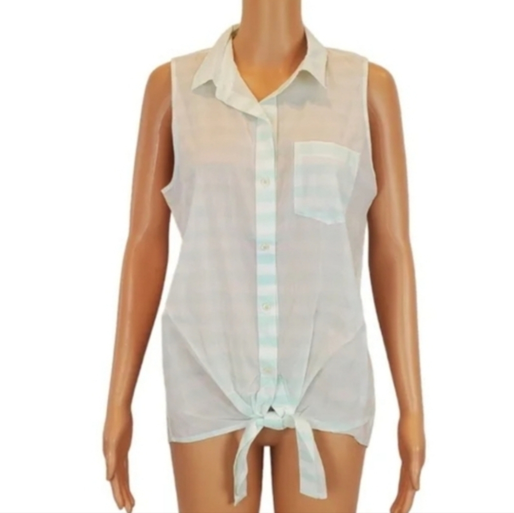 Old Navy Sleeveless stripe button down shirt